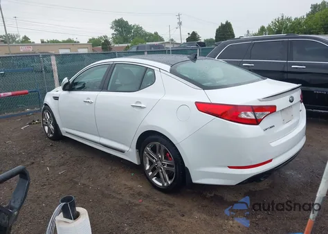 2013 Kia Optima Sx z USA, uszkodzony, nr VIN 5XXGR4A65DG158742
